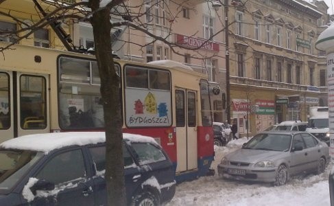 Nierozważny kierowca znów zablokował Gdańską