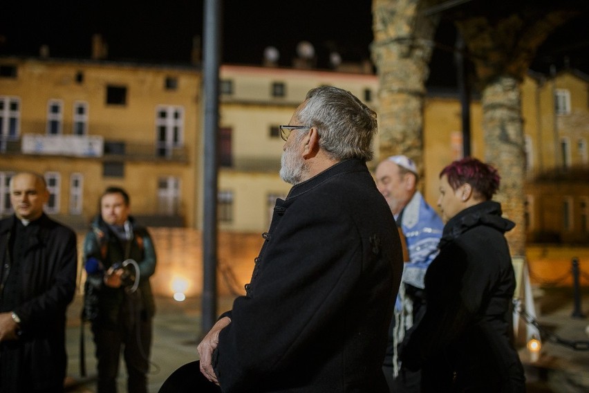 Tarnowianie upamiętnili 80. rocznicę spalenia synagog w mieście [ZDJĘCIA]