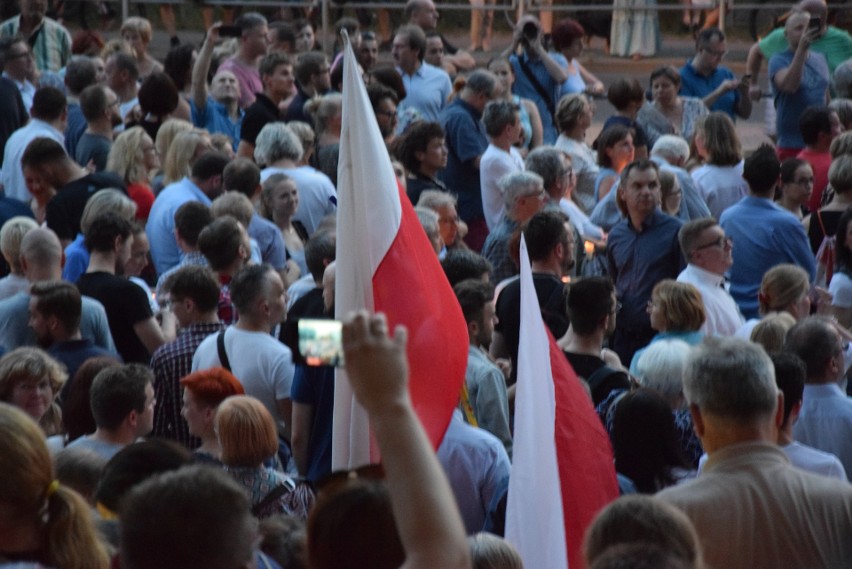 Czwartkowy protest przed Sądem Okręgowym w Katowicach