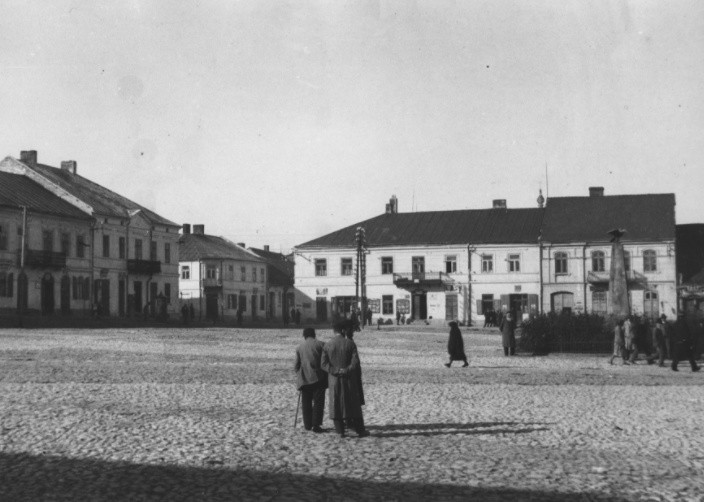 Rynek w Miechowie, 1918-1932
