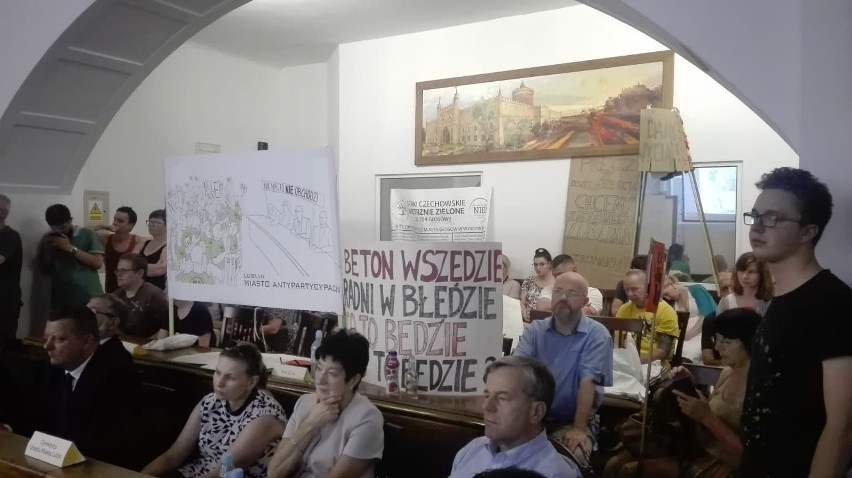 Rada Miasta Lublin o losie górek czechowskich. Studium przyjęte. Mieszkańcy: Hańba