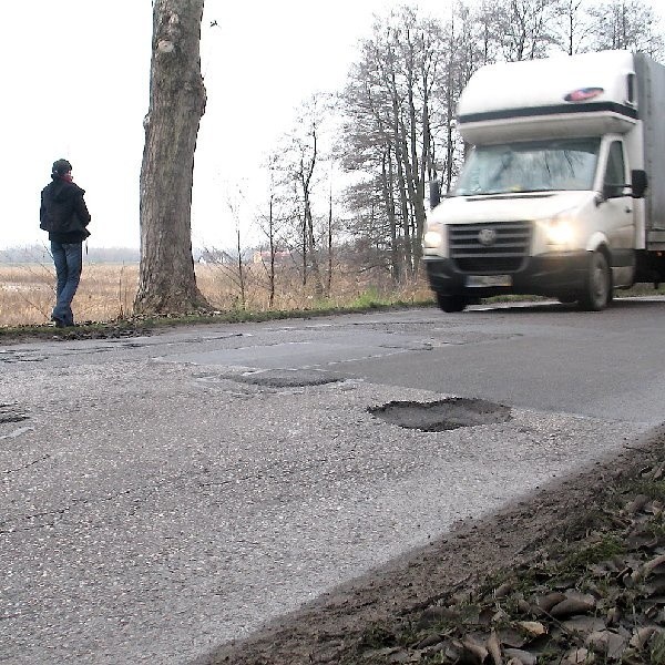 Uważajmy, bo odzyskanie pieniędzy za zniszczony przez dziurawe drogi samochód nie jest łatwe