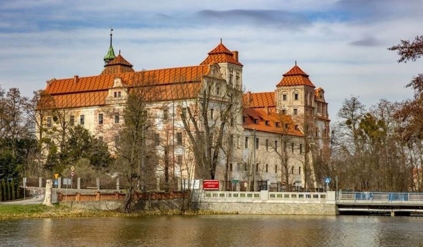 Zamek w Niemodlinie (powiat opolski)...