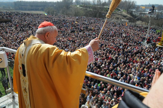 Uroczystość Święta Miłosierdzia w Krakowie-Łagiewnikach.