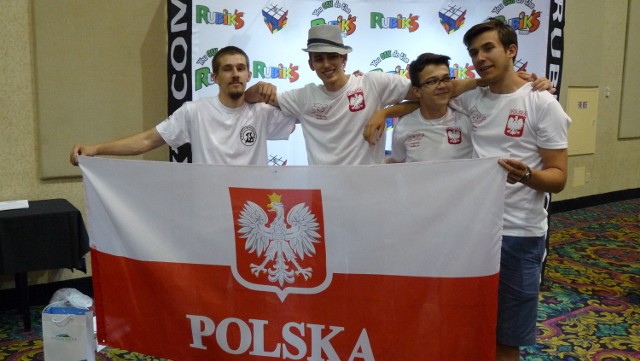 Michał Halczuk z Lublina bije rekordy w układaniu kostki Rubika