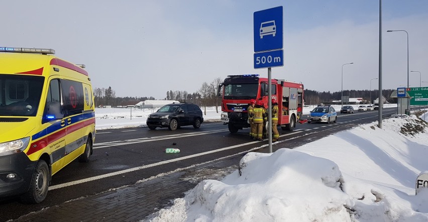 61-latek z wypadku w Reblinku z poważnymi obrażeniami trafił do szpitala, jednak nie wiadomo, czy doszło do potrącenia