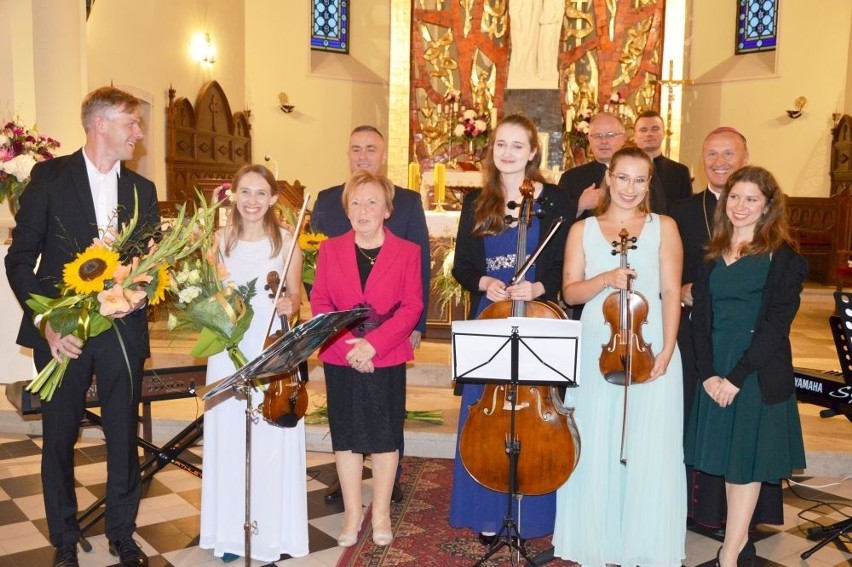XV Festiwal Muzyki Kameralnej i Organowej w Bliżynie. Koncertu wysłuchał biskup Marek Solarczyk (ZDJĘCIA)