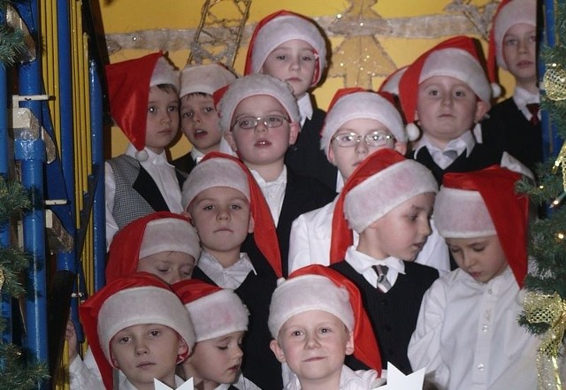 Podczas Wielkiej Orkiestry Świątecznej Pomocy zaśpiewały też dzieci z Przedszkola nr 6 w Lęborku.