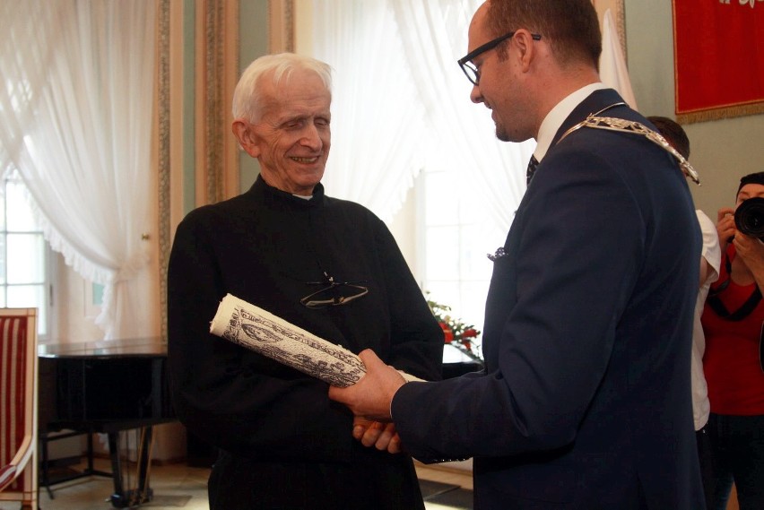 O. Hubert Czuma jest dwunastym honorowym obywatelem Lublina