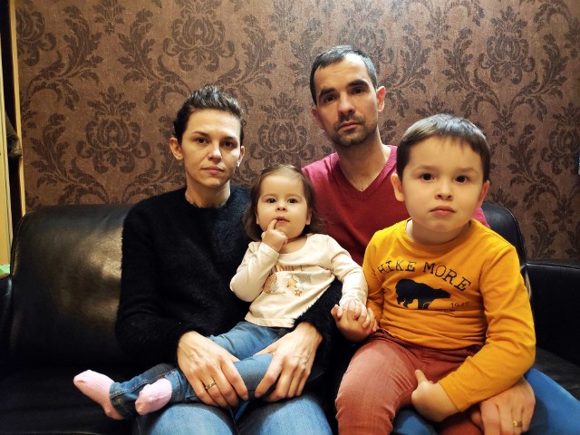 Nina Słupska z rodzicami Jolantą i Tomaszem oraz starszym bratem Mikołajem