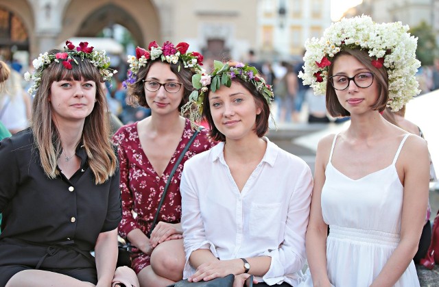 Wianki 2017 w Krakowie na Rynku Głównym [ZDJĘCIA UCZESTNIKÓW]