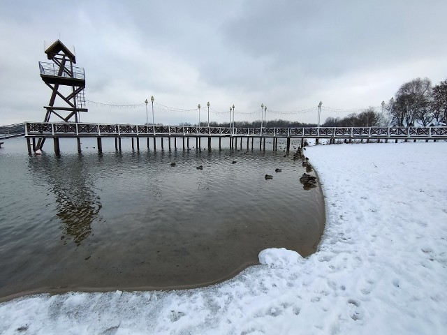 Zima nad Pogoria III w Dąbrowie Górniczej Zobacz kolejne zdjęcia/plansze. Przesuwaj zdjęcia w prawo naciśnij strzałkę lub przycisk NASTĘPNE