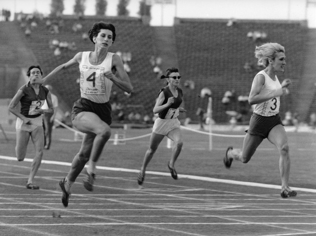 Irena Szewińska na Stadionie Śląskim podczas rekordowego biegi na 200 m - rok 1967Zobacz kolejne zdjęcia. Przesuwaj zdjęcia w prawo - naciśnij strzałkę lub przycisk NASTĘPNE