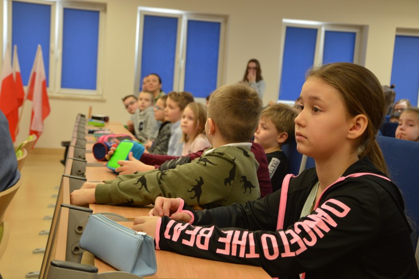 Międzynarodowy Dzień Języka Ojczystego w Regionalnym Zespole Placówek Wsparcia Edukacji w Opolu 
