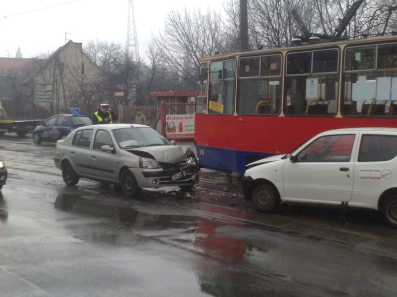 Dwie osoby trafiły do szpitala