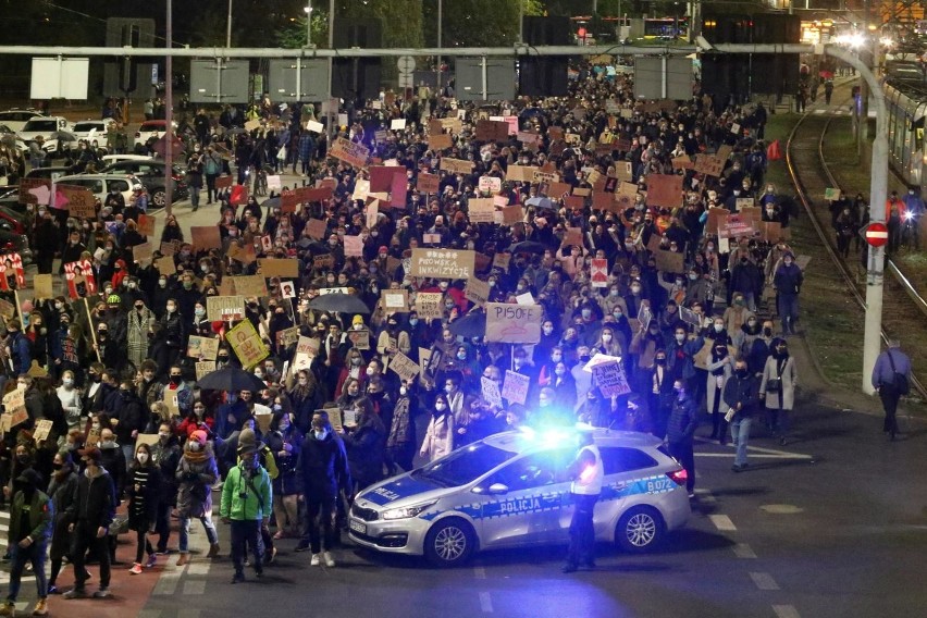 Protest przeciwko wyrokowi Trybunału Konstytucyjnego we...