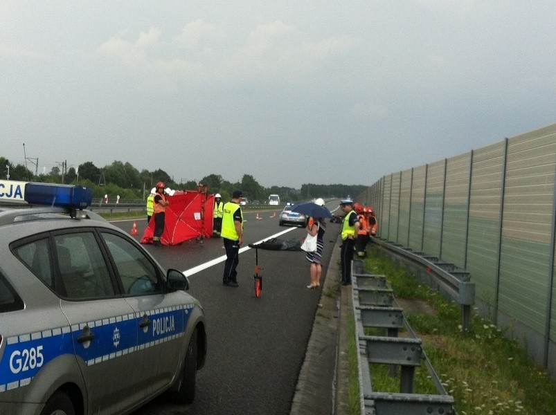 Węgrzce Wielkie. Wypadek na A4. Nie żyje 27-letni motocyklista [WIDEO, ZDJĘCIA]