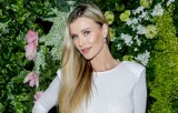 Oto Joanna Krupa tylko w bieliźnie, gorące Zdjęcia! Modelka mimo rodzinnych problemów nadal wygląda wspaniale 20.02.2024