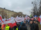 Strajk generalny rolników. W Warszawie rozpoczęła się demonstracja. Są tam rolnicy z regionu 