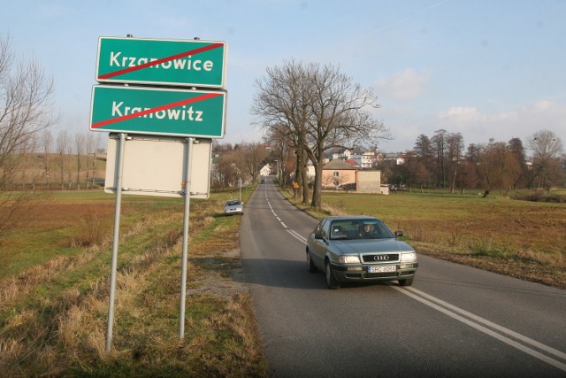 Krzanowice zasłynęły dwujęzycznymi tablicami drogowymi. Teraz zagłosowały za autonomią gospodarczą Śląska