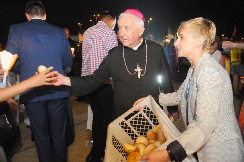 W Brzegach hucznie obchodzono drugą rocznicy Światowych Dni Młodzieży