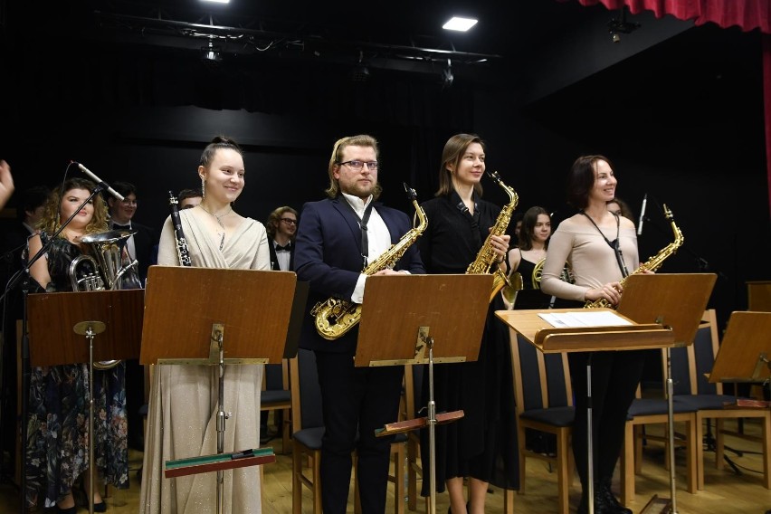 Koncert Młodzieżowej Orkiestry Dętej Kujawia był okazją do...