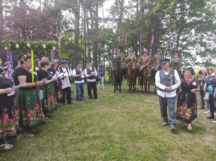 Mieszkańcy Borkowic świętowali w ostatnia niedziele na majówce na Krakowej Górze – była msza i festyn