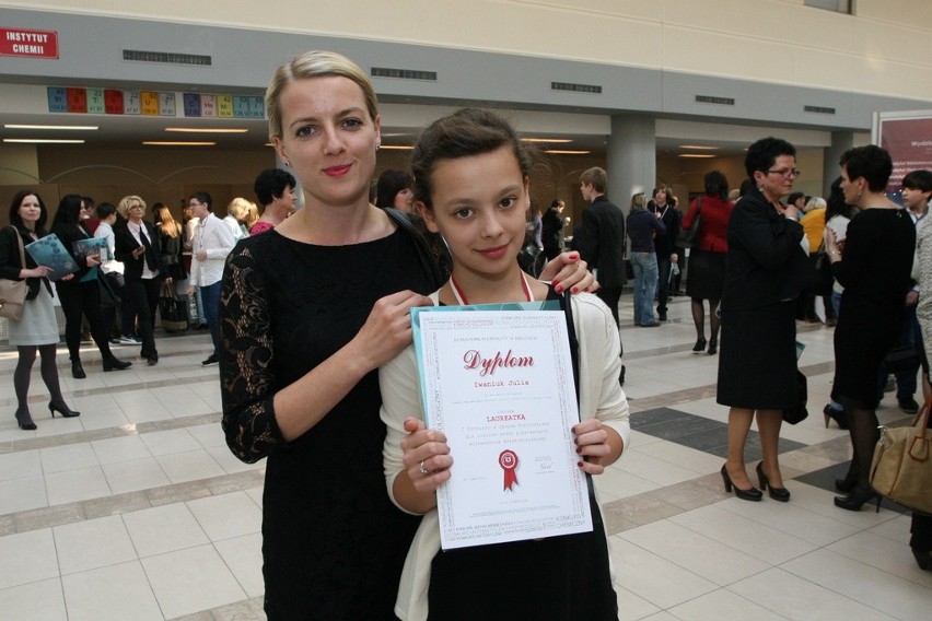 Julia Iwaniuk, laureatka konkursu z języka angielskiego...