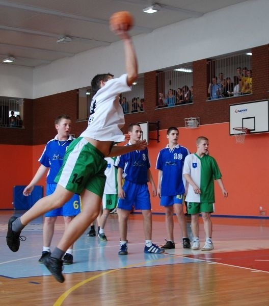 Turniej piłki ręcznej dla gimnazjalistów w Daleszycach.