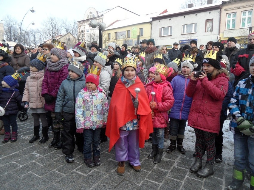 Jaworzno: orszak Trzech Króli na rynku. Nie było Świętej Rodziny... [ZDJĘCIA]