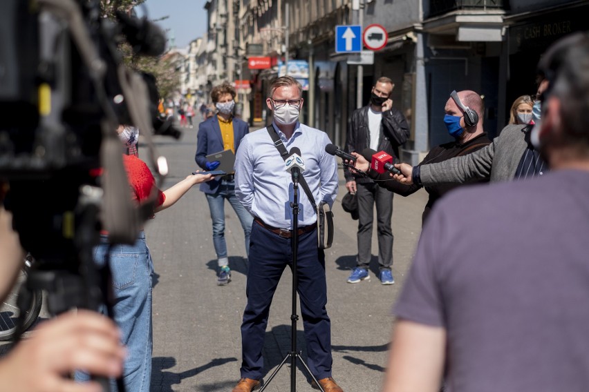 Przedstawiciele organizacji pozarządowych, branż...