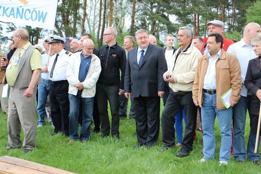 Manifestacja popierająca budowę stopnia wodnego na Wiśle