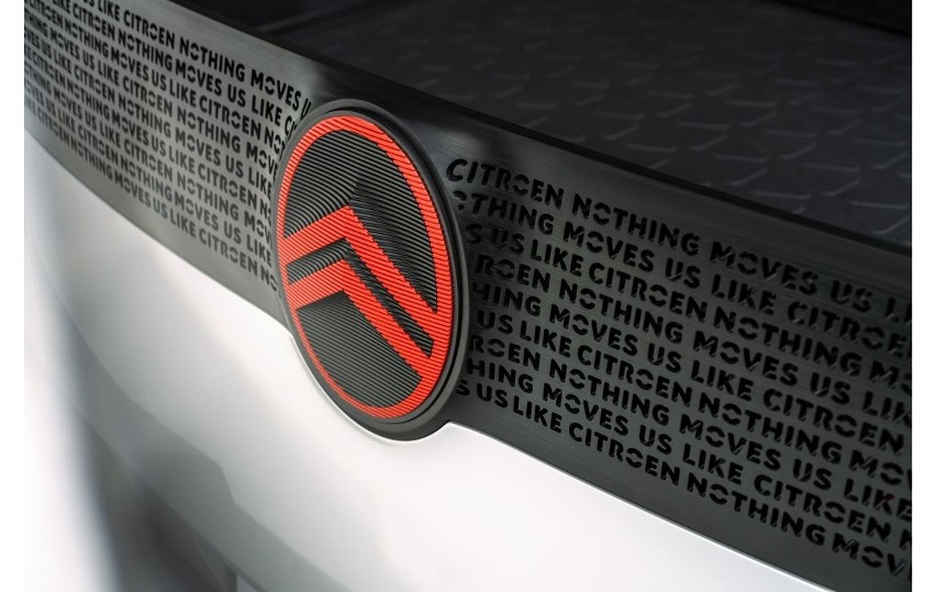 Citroën prezentuje nową identyfikację wizualną i nowe logo....