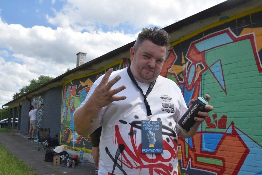 Kolorowa 40-stka Patryka Łukaszuka, artysty graffiti. Przyjechało ok. 30 twórców z całej Polski