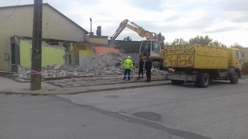 Znany lokal w centrum Kazanowa został wyburzony. Co tam powstanie?
