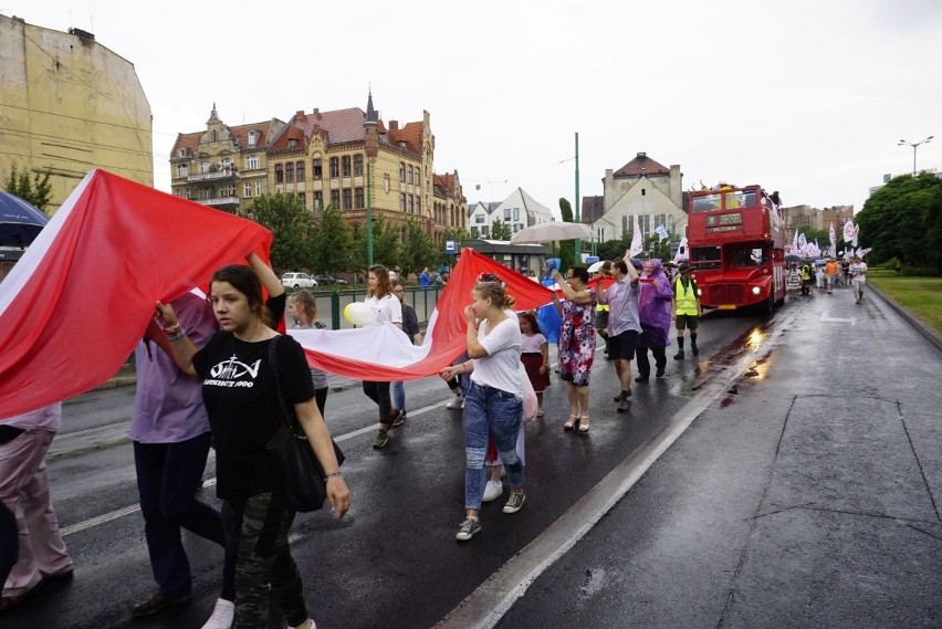 Ulicami Poznania przemaszerował w niedzielę Marsz dla Życia....