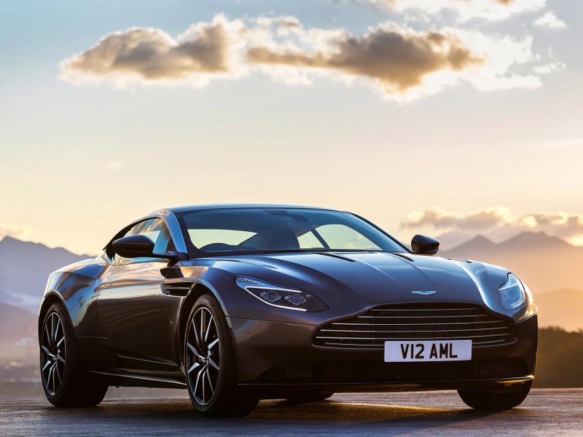 Aston Martin DB11...