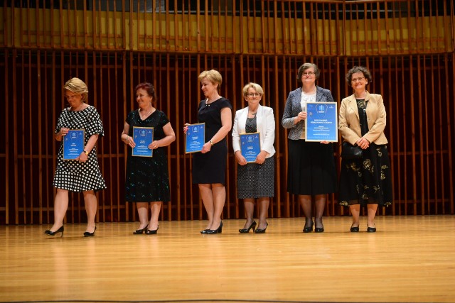 W piątek, 7 czerwca w Zespole Szkół Muzycznych imienia Oskara Kolberga w Radomiu odbyła się uroczysta gala plebiscytu, podczas której laureaci z powiatu oraz całego regionu, otrzymali piękne statuetki i dyplomy. Oto laureaci w kategoriach Lekarz Rodzinny, Pediatra, Stomatolog, Pielęgniarka/Położna oraz Przychodnia/Gabinet Roku w powiecie przysuskim.