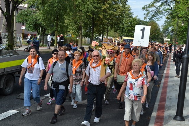 Rybnicka Pielgrzymka na Jasną Górę Wyruszyła