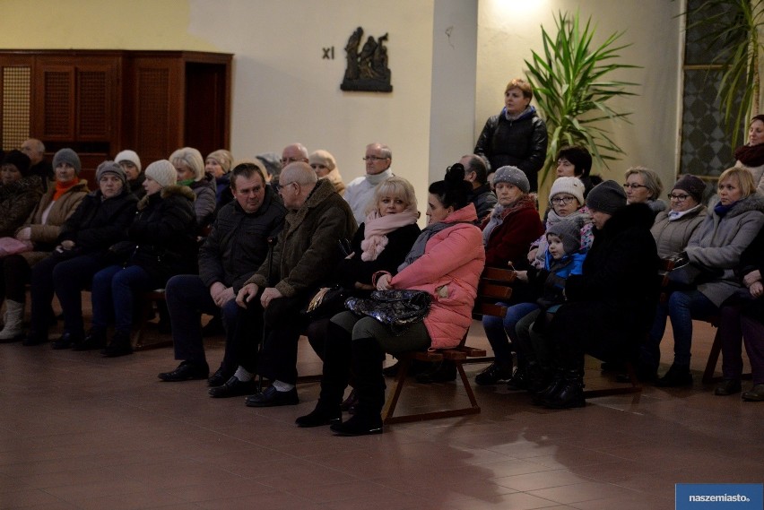 Koncert zespołu Bayer Full w kościele przy ulicy Ostrowskiej we Włocławku [zdjęcia, wideo]