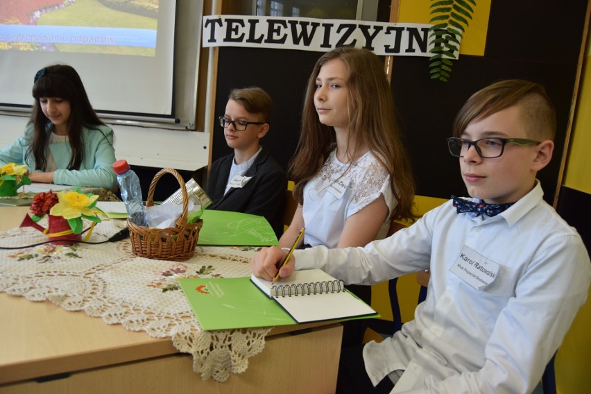 Dzień Ziemi w SP1 Szczecinek. Uczniowie przygotowali inscenizację [zdjęcia]