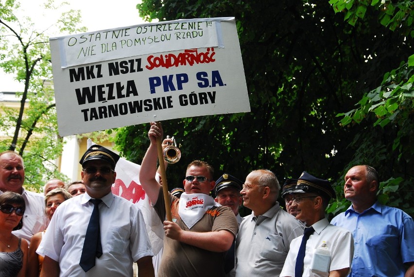 Tak wyglądały protesty związkowców w Warszawie [ZOBACZ ZDJĘCIA]
