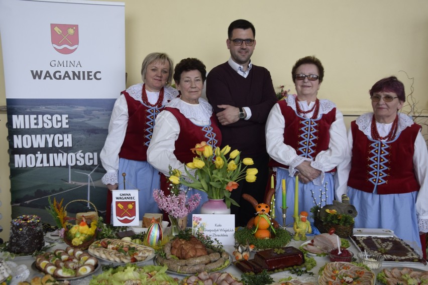 Zapachniało świętami! Tłumy na 12. Powiatowych Prezentacjach Potraw i Tradycji Wielkanocnych w Aleksandrowie Kujawskim [zdjęcia]