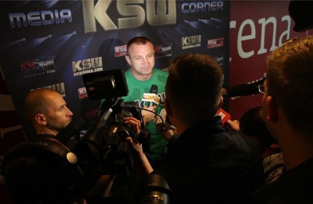 KSW 35: Transmisja gali online na żywo. Stream PPV za darmo. Jak oglądać, gdzie stream