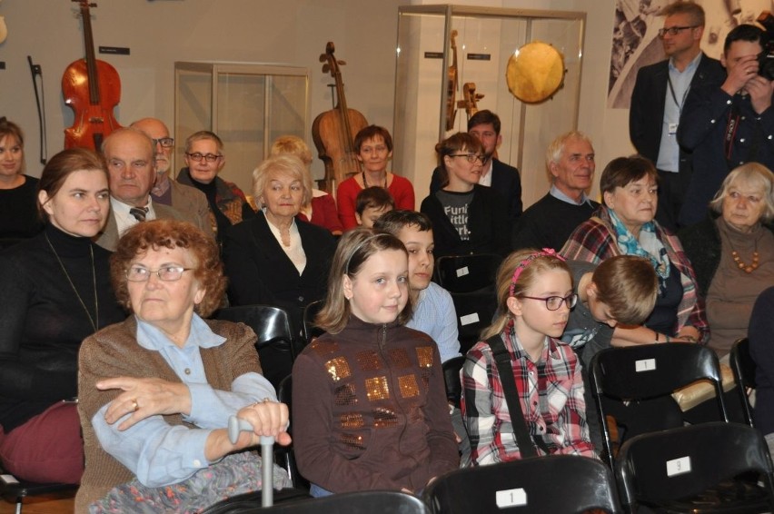 Szydłowiec. Nietypowe instrumenty muzyczne rozbrzmiewały w muzeum