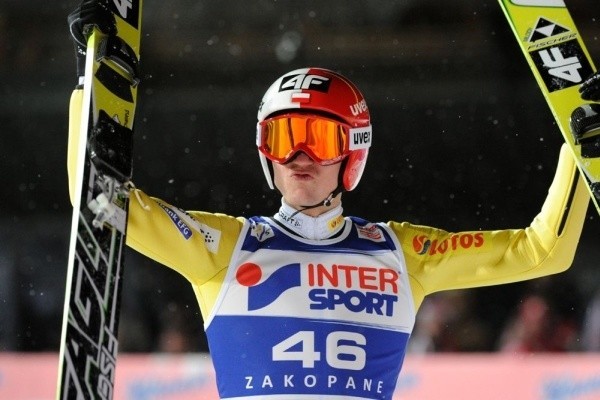 Kamil Stoch wygrywa w piątek Puchar Świata...