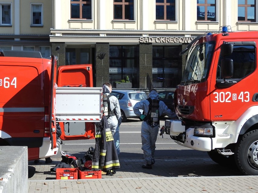 Akcja strażaków przed Sądem Okręgowym w Białymstoku...
