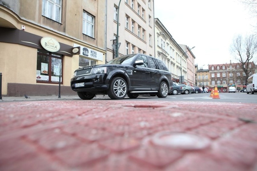 Rondo "naleśnikowe" na ulicach Kazimierza