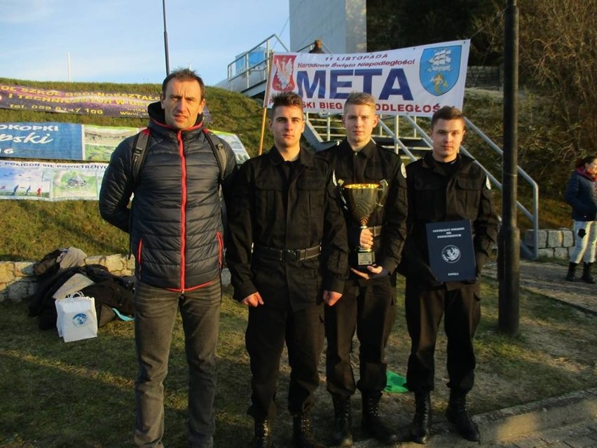 Niepodległościowy sukces uczniów Policyjnego Liceum Ogólnokształcącego w Słupsku