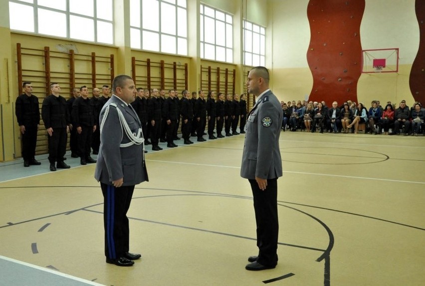 27 nowych policjantów złożyło ślubowanie (zdjęcia)